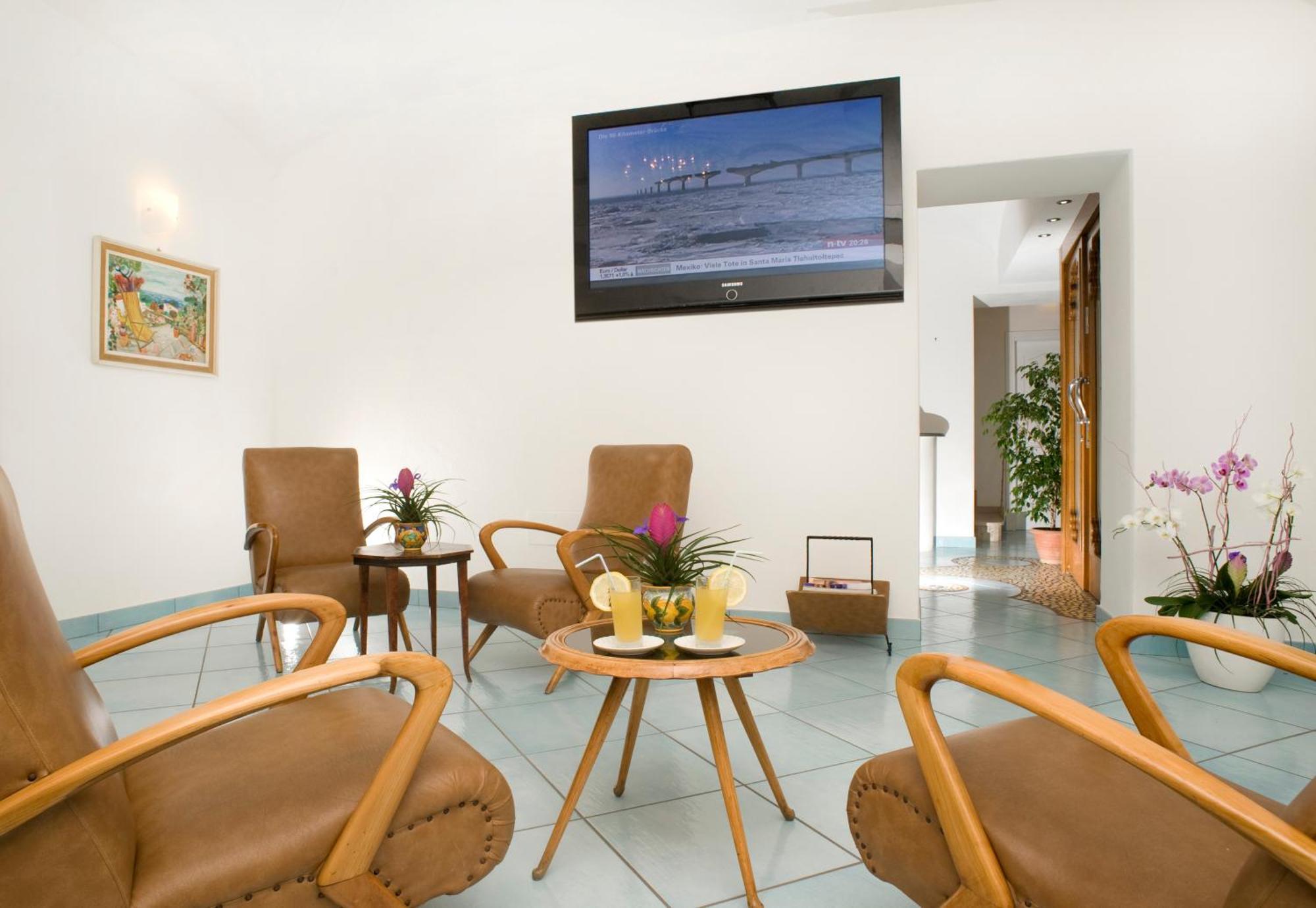 Hotel & Matarese 3*