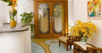 Hotel & Matarese 3*